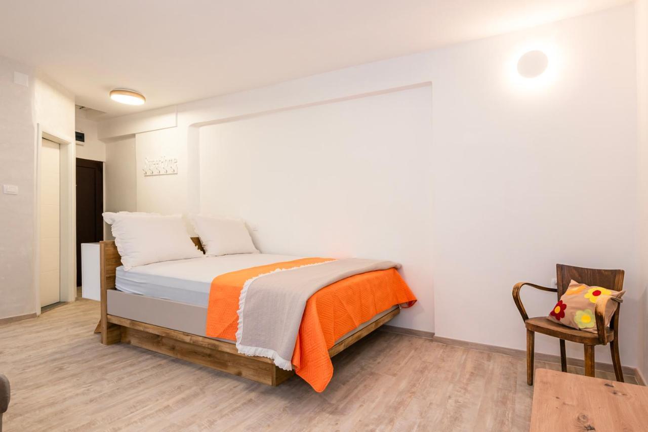 Studio Apartman Max Center Of The Old Town Free Parking Beautiful View Šibenik Екстериор снимка