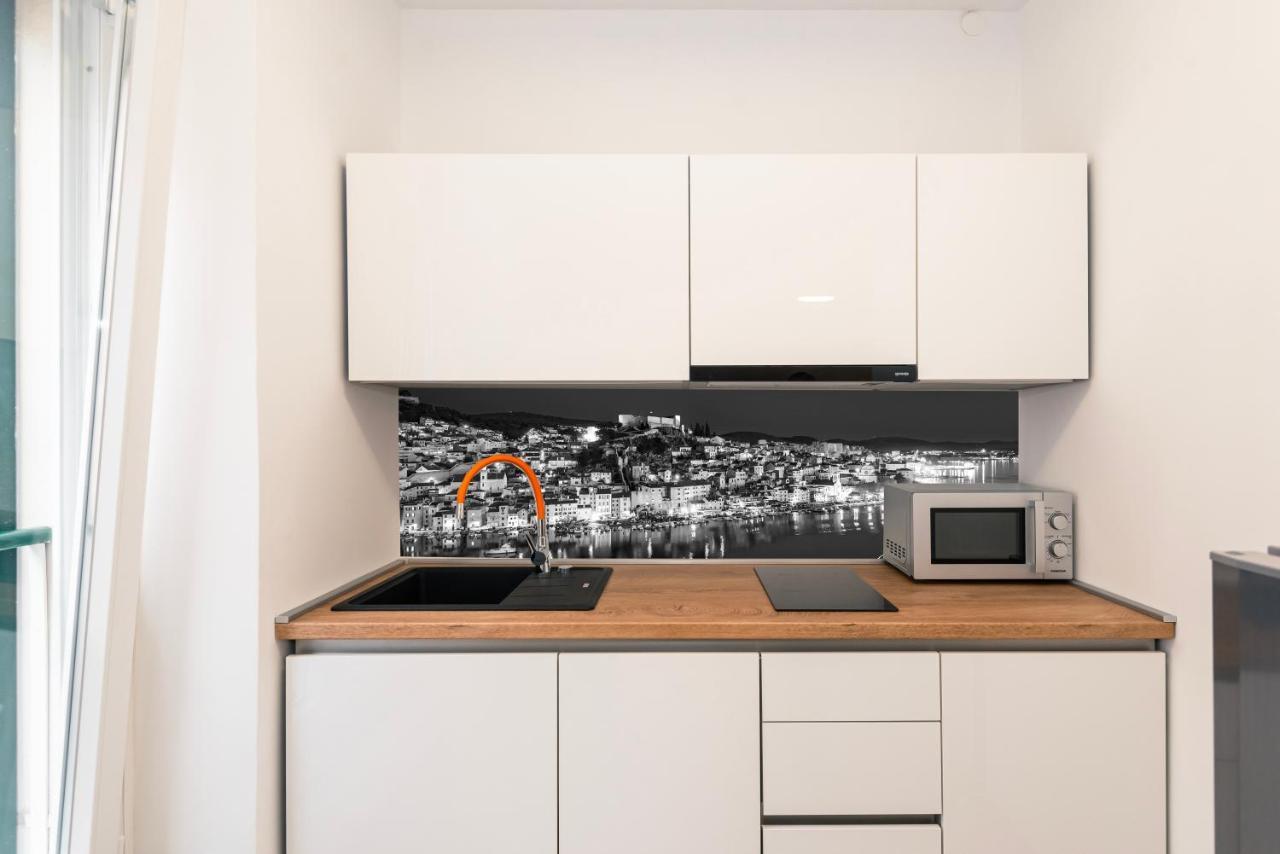 Studio Apartman Max Center Of The Old Town Free Parking Beautiful View Šibenik Екстериор снимка